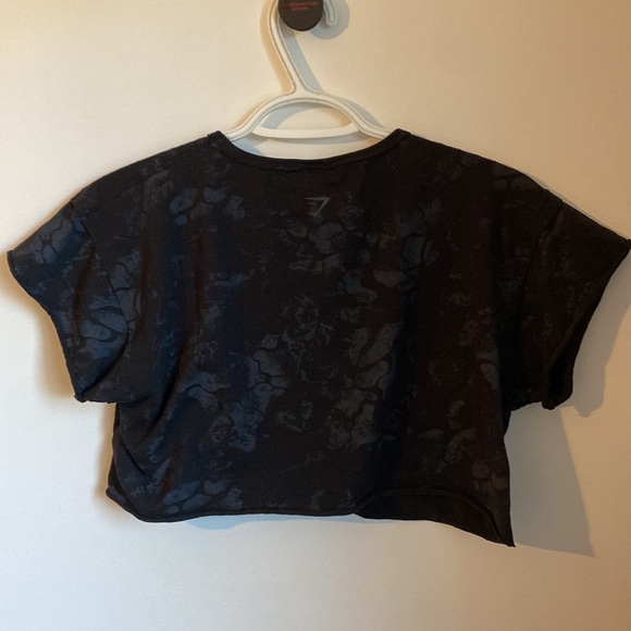 Cropped Gymshark Tee - Picture 2 of 2